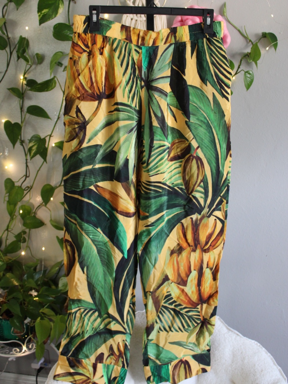 FARM Rio Banana Yellow Pajama Pants | Tropical Leaf Print Large | MSRP $175